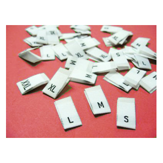 10 woven labels "XL" (white background)